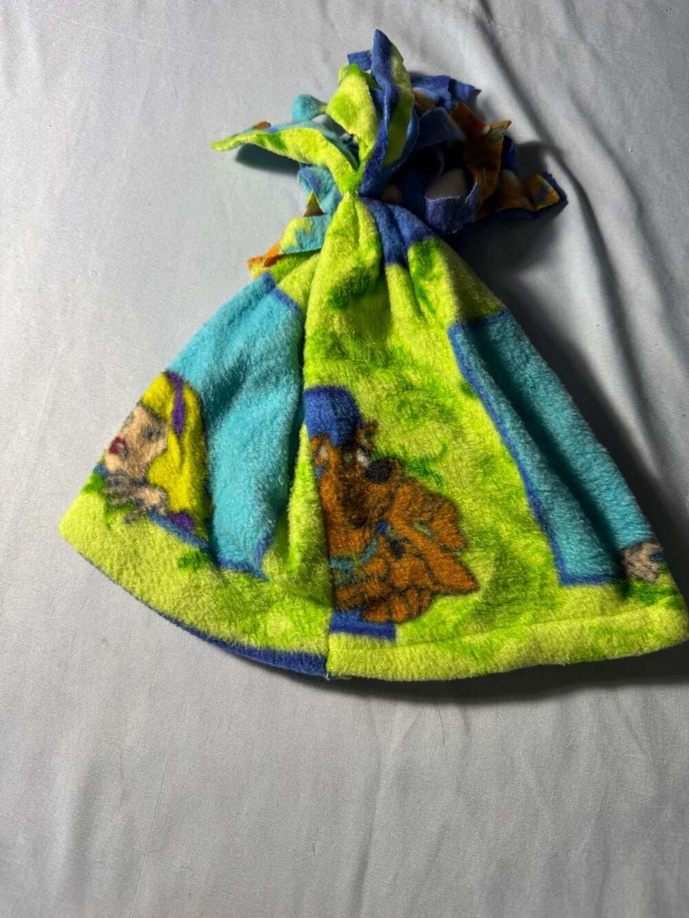 Scooby Doo Fleece Tie Beanie Hat
